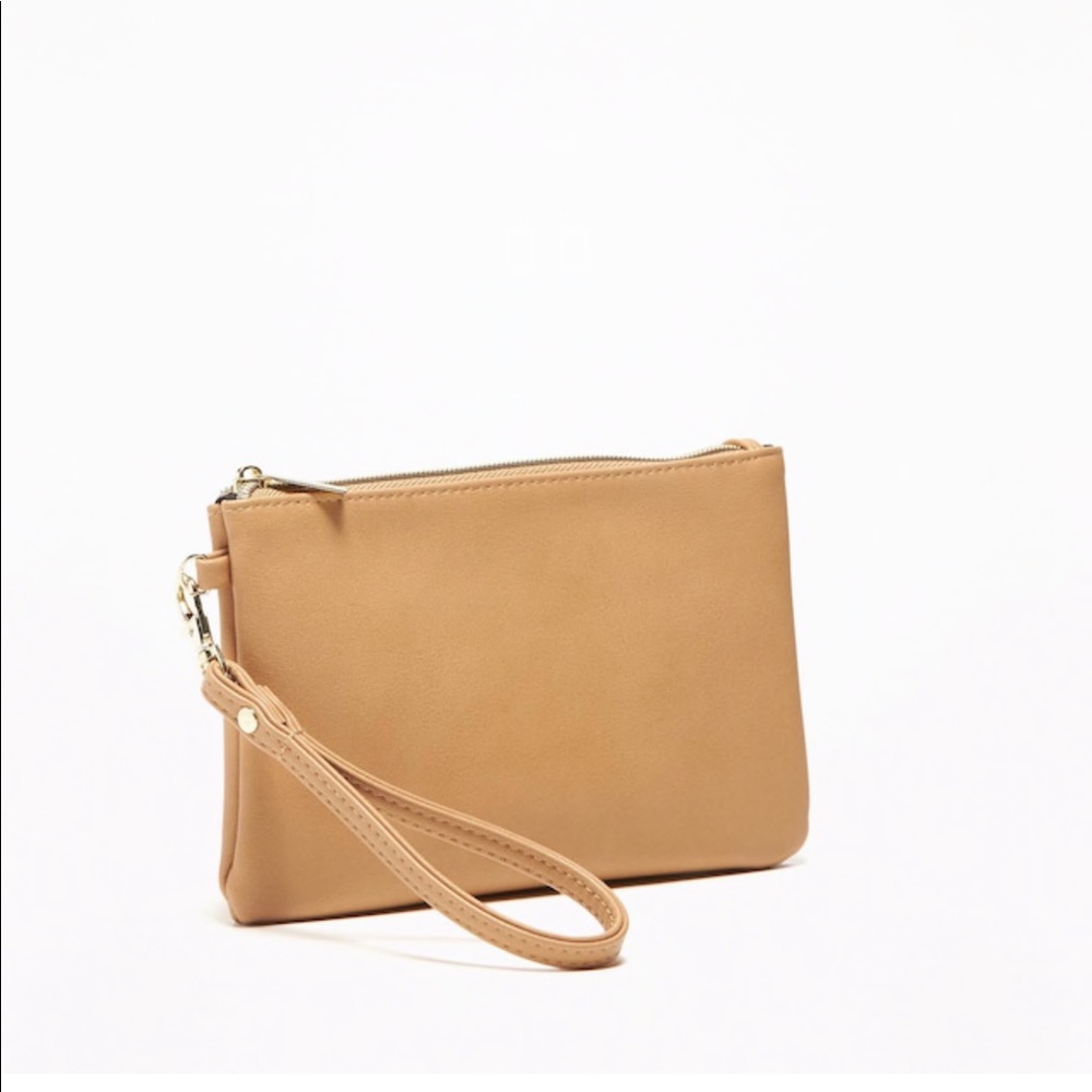 Cul De Sac Phone Charging Wristlet